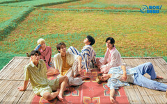 為求真實感 前一晚穿同套睡衣就寢 睡衣Look登上封面 Ozone意外又開心