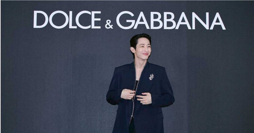 「江南太子」李洙赫訪台、數度90度鞠躬超親民!一身Dolce&Gabbana俐落帥氣炸裂全場,現場粉絲嗨爆