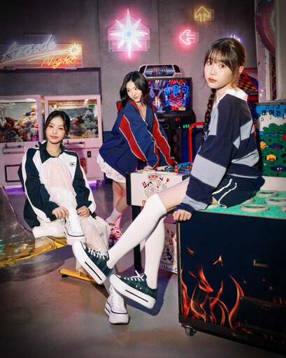 女團Hearts2Hearts上腳Converse厚底鞋、鉛筆腿穿出來!這雙ADERERROR最潮聯名鞋也要收