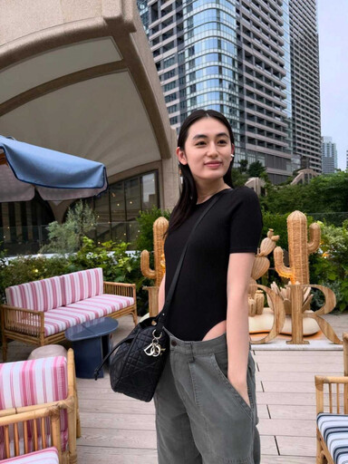 Jisoo、陳庭妮都愛這咖D-Motion!水桶包型、手提&肩背精緻又實用,根本最強穿搭神器