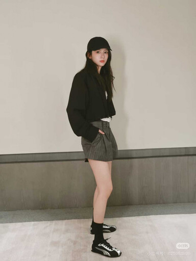 《錦月如歌》周也私服好會穿!從文青造型到碎花仙女風、4招穿出高級感
