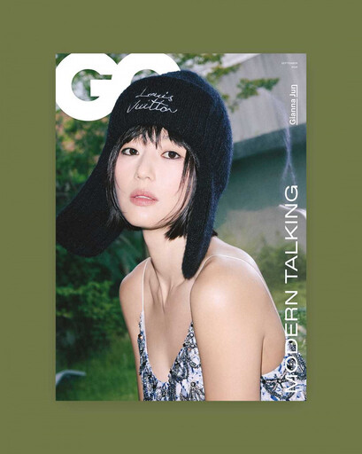 43歲全智賢瀏海新造型、根本可愛少女!穿秋冬新裝登雜誌封面,減齡感美到沒極限