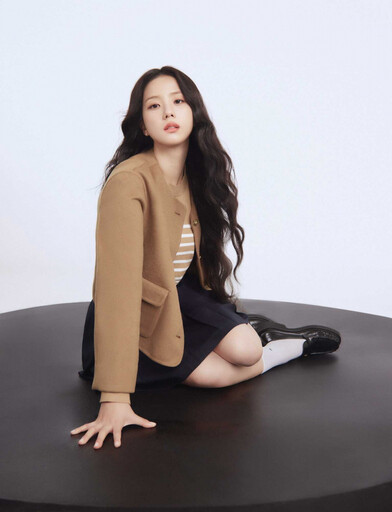小隻女救星!JISOO秋冬靠4招,不只穿出神級好比例、腿長直接+5公分