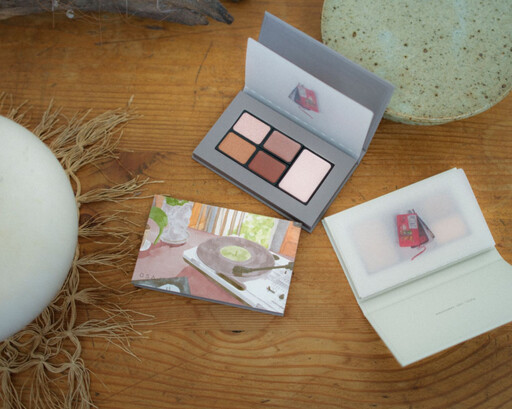 2025最強三大限定彩妝一次看:OSAJI手繪插畫、RMK微風假日、Bobbi Brown仙境聯名全收藏!