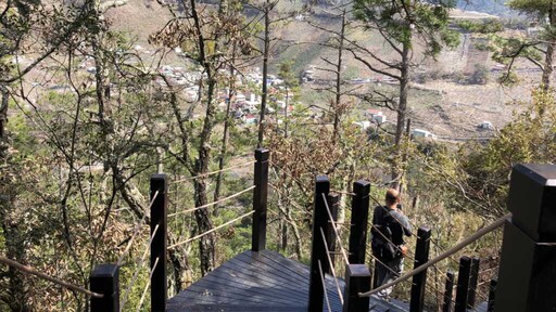 春季旅遊首選中台灣山林秘境 賞櫻泡湯踏青走步道