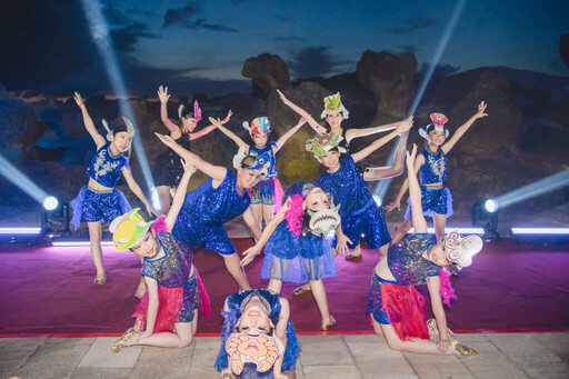 2025野柳石光夜訪女王6/28登場,沉浸式光影藝術為夏夜奇岩披上夢幻色彩!