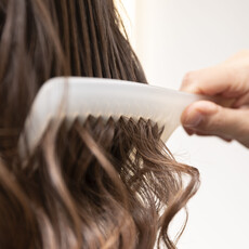 2024年10款泡泡染｜新手零失敗泡泡染都在這！高質感、輕鬆上色