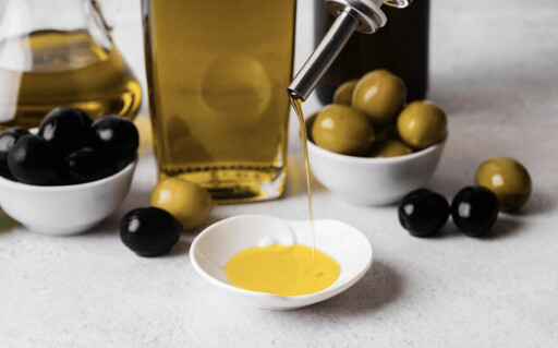 2024年12大橄欖油：大賣場橄欖油評比！等級、專有名詞怎麼看？