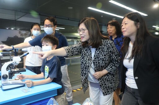 海保署「SEA YOU」全國巡展啟航!管碧玲偕海洋保育大使小嫻共倡海洋永續