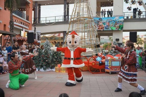 聖誕送禮季開跑 高雄草衙「雪境童話村」浪漫登場