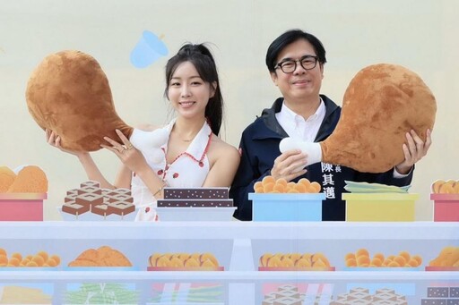 2025高雄鹹酥雞嘉年華熱力開炸 首日吸引破5萬人潮