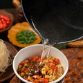 五分鐘搞定！虎留香碗裝「酸辣粉」新上市，辣、酸、麻一次滿足！
