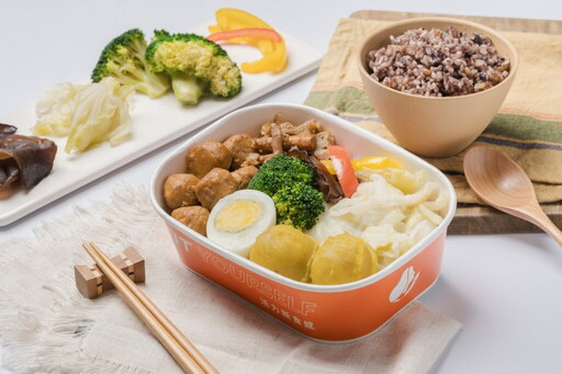 路易莎新「食」代 「健康好食」系列上市
