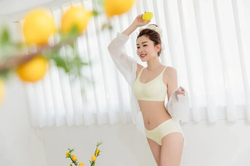 EASY SHOP陪妳美過四分之一世紀! 25週年生日快樂