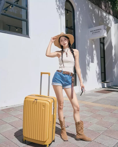 行走城市的潮旅穿搭指南!CROWN BOXY × 悍馬箱 解鎖 2025 夏季OOTD 新公式