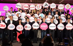 2025 momo購物網《雙11 你做VIP》掀全台買氣 超狂回饋37.5%寵粉登場 加碼AI女神李珠珢見面會門票 限定驚爆商品