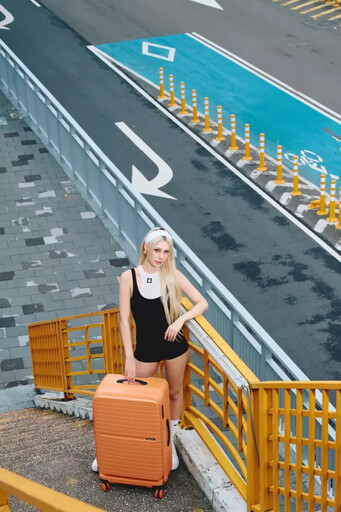 萬國通路UNIVO KK98 雙11限定登場 一箱升級你的年底出遊造型!打造高顏值新世代旅行風格