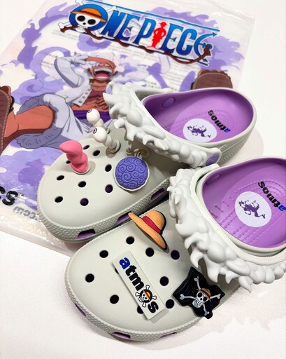 會「五檔」的洞洞鞋！《航海王》x atmos x Crocs 三方聯名鞋款即將登場