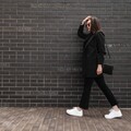 賈伯斯的高領毛衣、黃仁勳的皮衣… 科技大佬的穿搭祕密！