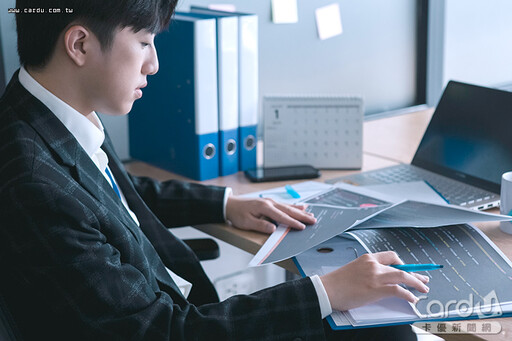 業務員偽造保單詐保費 凱基人壽2月內再遭罰