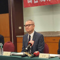 國巨通過股票一拆四 陳泰銘雙胞胎女兒任董事：「沒有家天下觀念」