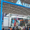 AI散熱信仰2／黃仁勳妻女搶看！台達電秀20呎「AI貨櫃型資料中心」 成超夯打卡點