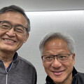 輝達砸1500億入股英特爾 陳立武樂曬黃仁勳合照笑開懷