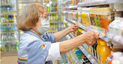 晚退休成趨勢！每月8.2萬名中高齡求職 3年成長34%