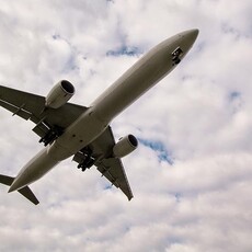 43 天政府停擺後：776 名空管與技術員獲得1 萬美元獎金