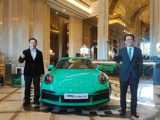 911 Turbo 50周年限量版跑車首亮相上曜「THE KING」