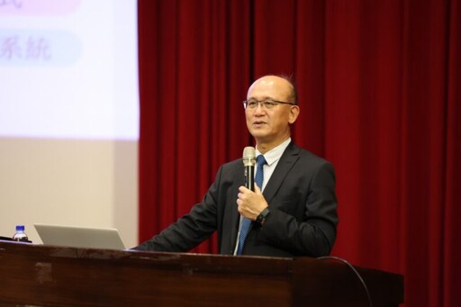高雄大學邀請教育部常務次長林騰蛟 談台灣高教競爭力