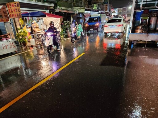 低壓帶及西南風影響 南市水利局抽水站、抽水機全面啟動因應，雨停趨緩即退水