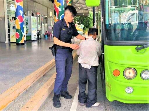 欲搭車卻迷途 長竹警助載老翁至公車站