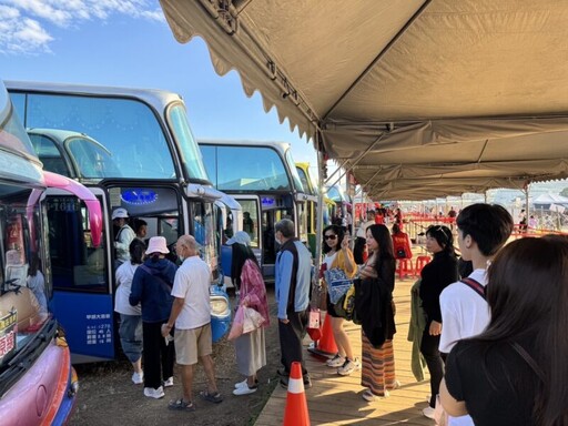 新社花海倒數黃金週末 台中市交通局加碼接駁車免費搭