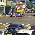 車輛故障卡路中 公園警主動協助排除