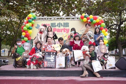 民進黨高市黨部辦寵物聖誕趴 黃文益揪市民與毛小孩同歡！