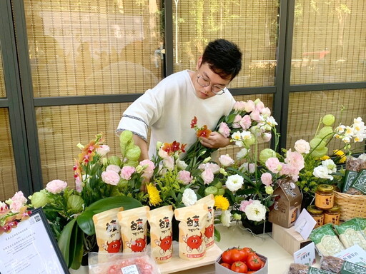 展現花藝專才 袁仕華獲永生花藝職類競賽首獎