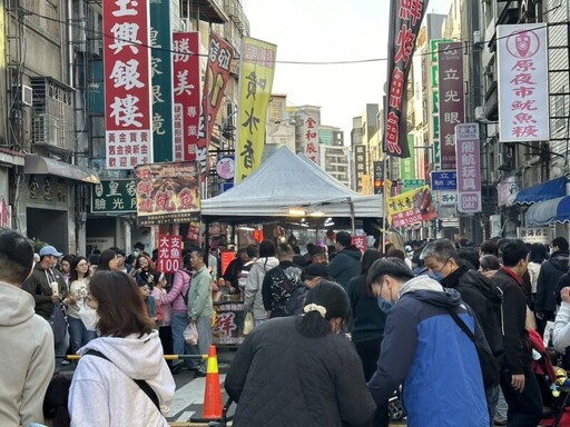 新春市集12天湧現逾50萬人次 竹市舊城區熱鬧非凡