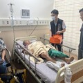 中市府啟動關懷機制 慰問沙鹿連環車禍傷者並提供協助