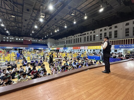 世界機關王台中市賽熱鬧登場 逾500學生活用積木發揮科技力
