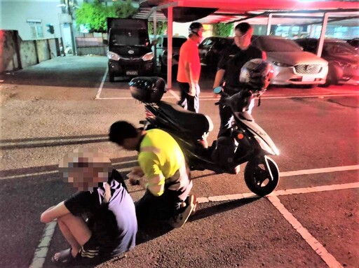 體感虛弱蹲坐街頭 竹園警援助男子返家