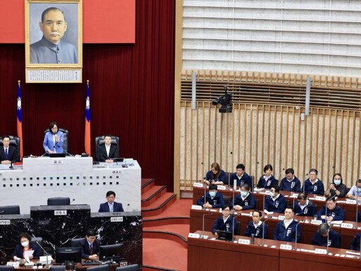市議會第4屆第5次定期大會閉幕 陳其邁率市府團隊感謝議會監督與支持