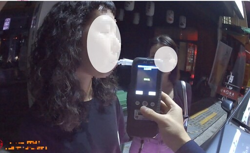 【有影】吃燒酒雞變「毒湯」？酒駕駕駛連累乘客全中獎 警員陳鴻霆、司皓中即時查獲依法究辦