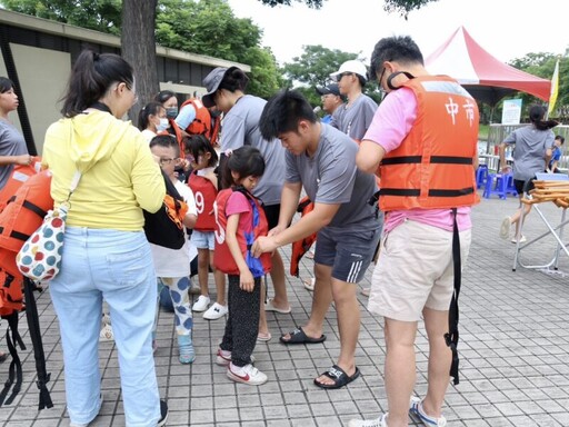豐原葫蘆墩龍舟獨木舟 打造水域運動新風潮