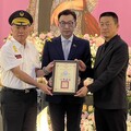 中市消防局獲久樘開發捐贈消防車 提升救災能量
