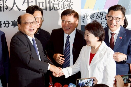 胡志強新書發表會在台中舉行 盧市長肯定其任內施政