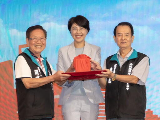 南投消防退協交接典禮 許淑華表揚退休消防員持續貢獻社會