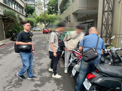 開名車藏身通訊行 中警攻堅破獲Apple點數詐騙水房