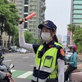 美女警花守護學童 警察娃娃萌翻開學日