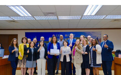 屏東永續治理成果獲國際肯定 勇奪傑出首長與宜居城市雙殊榮